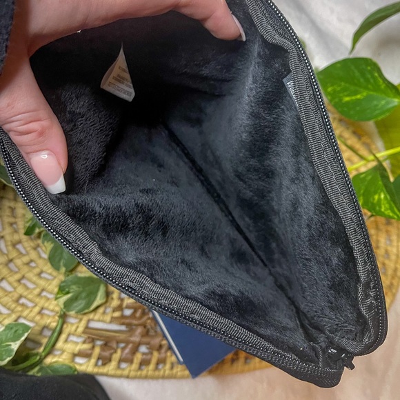 Herschel Heritage 13" iPad Sleeve - Picture 3 of 4